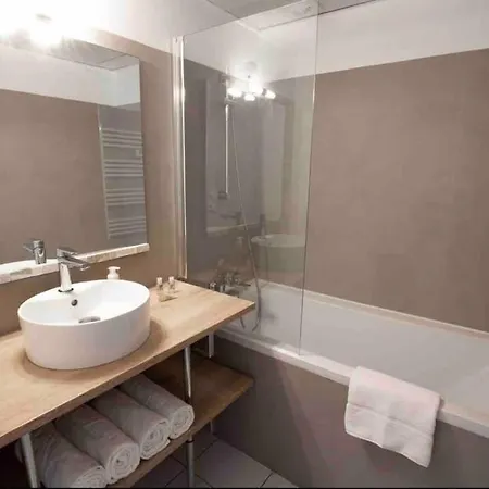 Grande - Avec Balcon - Victoria Surf Apartment *