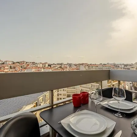 Apartment Grande - Avec Balcon - Victoria Surf